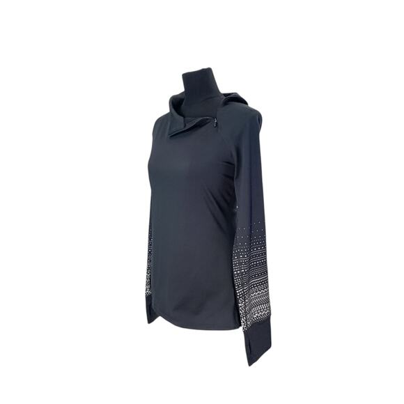 GapFit WinterBrush Black Activewear Top - Perfect for Winter! - Picture 3 of 9